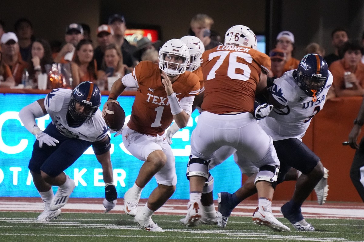 UT's Hudson Card gains a few yards during the game against UTSA Saturday, Sept. 17, 2022, at the Darrell K Royal Memorial Stadium in Austin.